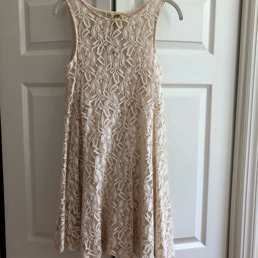Lace dress